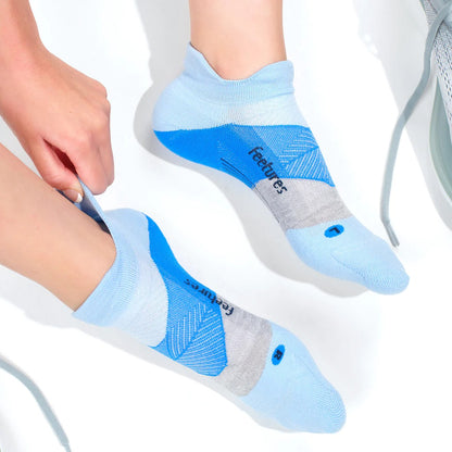 Feetures Elite Light Cushion No Show Tab